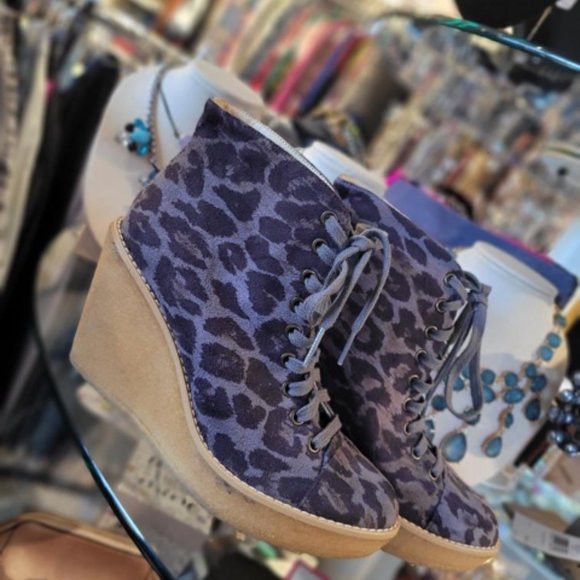 Stella McCartney Sz 37 Leopard Wedge Bootie - Picture 3 of 10